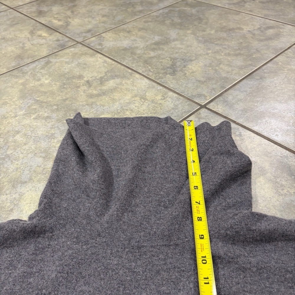 Talbots Womens Pure Cashmere Gray Turtle Neck Poncho Sz L Preppy Career Casual - Picture 9 of 9